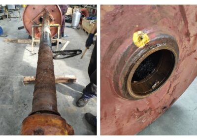 Windlass shaft and drum bush housing inspection